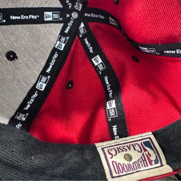 New Era Red and Black Snapback Hat Miami Heat - Picture 3 of 4